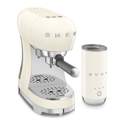 Pack Cafetera Smeg ECF12CREU + Espumador MFF02 Crema